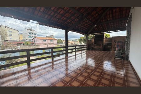 Casa à venda com 230m², 4 quartos e 4 vagasÁrea privativa