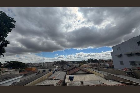 Casa à venda com 230m², 4 quartos e 4 vagasVista