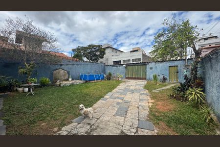 Casa à venda com 230m², 4 quartos e 4 vagasÁrea Externa