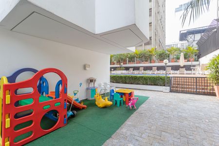 Apartamento à venda com 188m², 3 quartos e 2 vagasÁrea comum - Playground