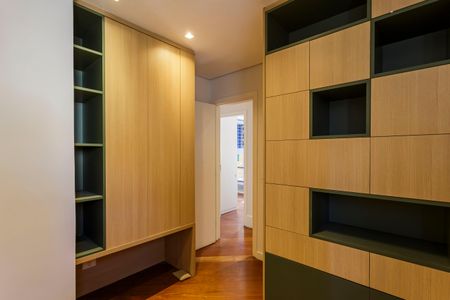 Apartamento à venda com 188m², 3 quartos e 2 vagasQuarto 2