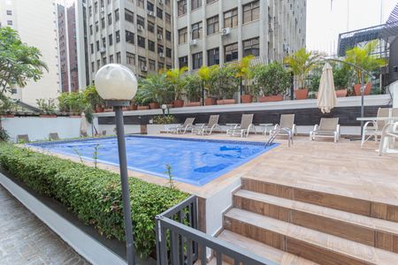 Apartamento à venda com 188m², 3 quartos e 2 vagasÁrea comum - Piscina