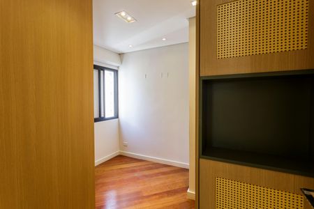 Apartamento à venda com 188m², 3 quartos e 2 vagasQuarto 2