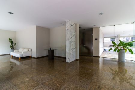 Apartamento à venda com 296m², 4 quartos e 2 vagasÁrea comum - Hall social