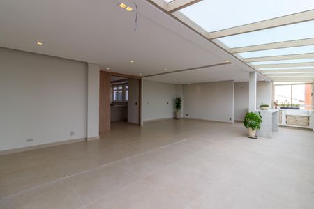 Apartamento à venda com 296m², 4 quartos e 2 vagasSala