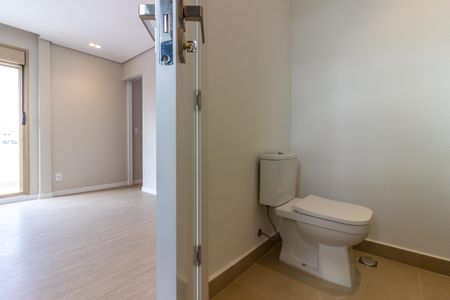 Apartamento à venda com 296m², 4 quartos e 2 vagasBanheiro da Suíte 2