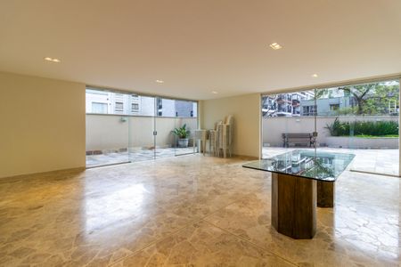 Apartamento à venda com 296m², 4 quartos e 2 vagasÁrea comum - Salão de festas