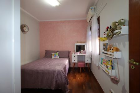 Casa à venda com 190m², 3 quartos e 4 vagasSuíte 2