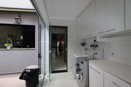 Casa à venda com 190m², 3 quartos e 4 vagasÁrea de Serviço