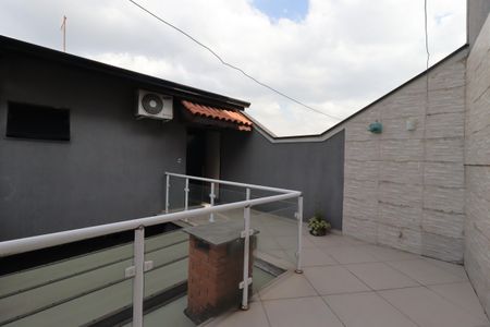 Casa à venda com 190m², 3 quartos e 4 vagasVaranda da Suíte 1