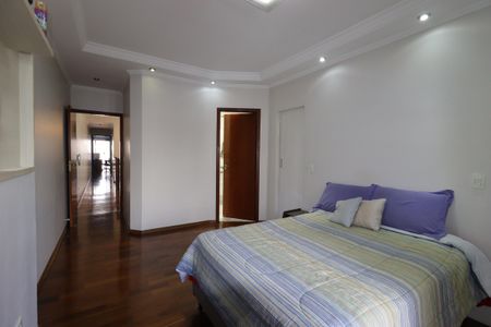 Casa à venda com 190m², 3 quartos e 4 vagasSuíte 3