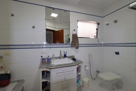 Casa à venda com 190m², 3 quartos e 4 vagasBanheiro da Suíte 3