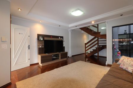 Casa à venda com 190m², 3 quartos e 4 vagasSala