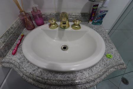 Casa à venda com 190m², 3 quartos e 4 vagasBanheiro da Suíte 2