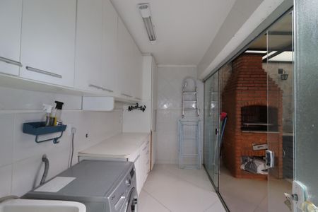 Casa à venda com 190m², 3 quartos e 4 vagasÁrea de Serviço