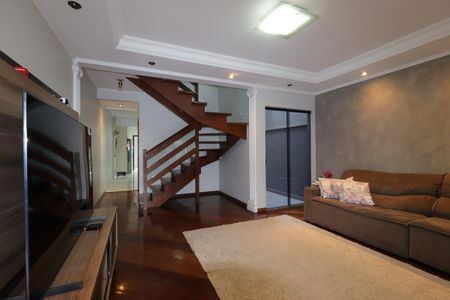 Casa à venda com 190m², 3 quartos e 4 vagasSala