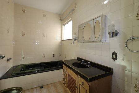 Casa para alugar com 90m², 1 quarto e 2 vagasBanheiro Social