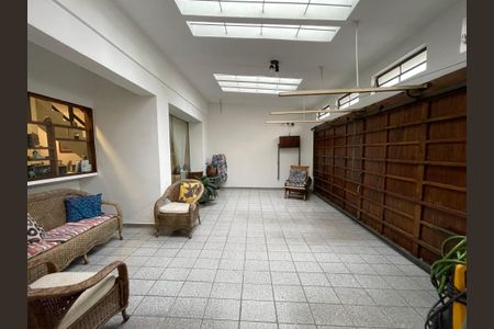 Casa à venda com 165m², 3 quartos e 2 vagasGaragem