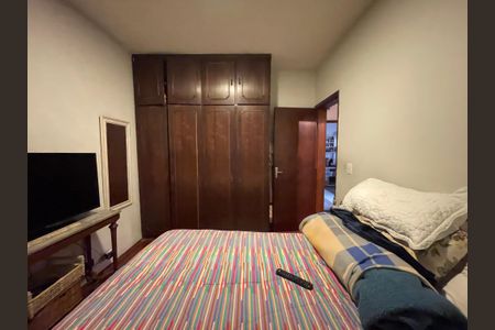 Casa à venda com 165m², 3 quartos e 2 vagasQuarto 2