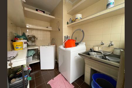 Casa à venda com 165m², 3 quartos e 2 vagasÁrea de Serviço