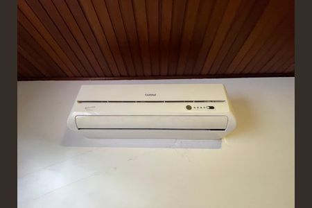 Casa à venda com 165m², 3 quartos e 2 vagasSuíte