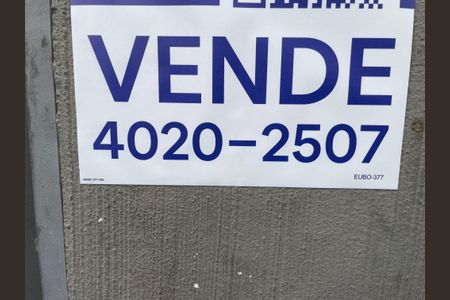 Casa à venda com 165m², 3 quartos e 2 vagasPlaca