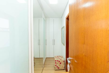 Apartamento à venda com 208m², 4 quartos e 4 vagasQuarto 1