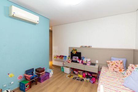 Apartamento à venda com 208m², 4 quartos e 4 vagasQuarto 4