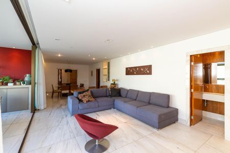 Apartamento à venda com 208m², 4 quartos e 4 vagasSala