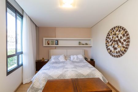 Apartamento à venda com 208m², 4 quartos e 4 vagasQuarto 1