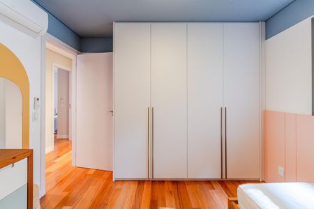 Apartamento à venda com 200m², 4 quartos e 3 vagasQuarto 1