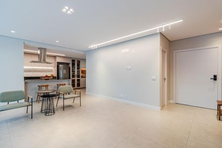 Sala de apartamento à venda com 4 quartos, 200m² em Sumaré, São Paulo