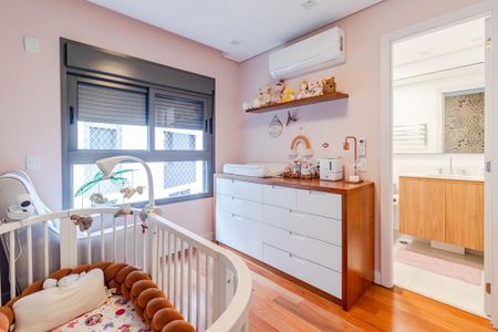 Apartamento à venda com 200m², 4 quartos e 3 vagasSuíte 1