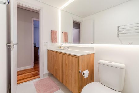 Apartamento à venda com 200m², 4 quartos e 3 vagasBanheiro Social