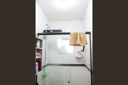 Casa de condomínio para alugar com 75m², 2 quartos e 2 vagasBanheiro