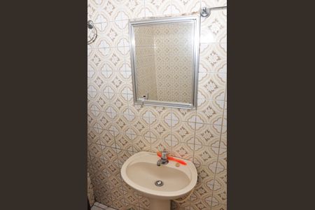 Casa à venda com 155m², 3 quartos e 2 vagas Casa à venda com 155m², 3 quartos e 2 vagasBanheiro Social