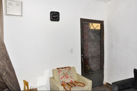 Casa à venda com 155m², 3 quartos e 2 vagas Casa à venda com 155m², 3 quartos e 2 vagasSala