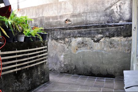 Casa à venda com 155m², 3 quartos e 2 vagas Casa à venda com 155m², 3 quartos e 2 vagasÁrea de Serviço 2