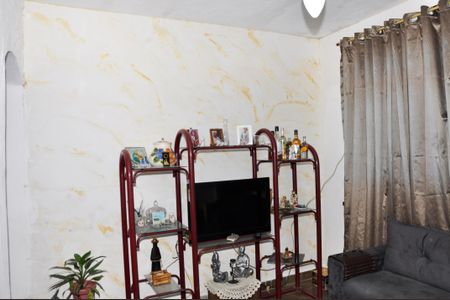 Casa à venda com 155m², 3 quartos e 2 vagas Casa à venda com 155m², 3 quartos e 2 vagasSala