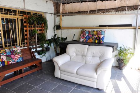 Casa à venda com 155m², 3 quartos e 2 vagas Casa à venda com 155m², 3 quartos e 2 vagasGaragem para 02 carros