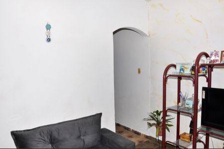 Casa à venda com 155m², 3 quartos e 2 vagas Casa à venda com 155m², 3 quartos e 2 vagasSala