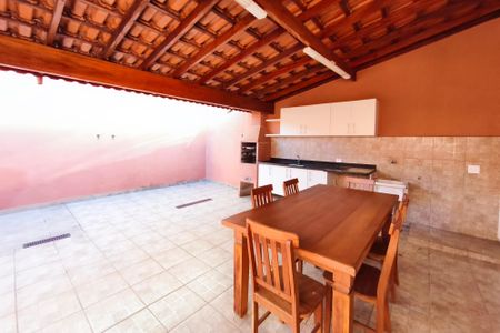 Casa de condomínio à venda com 89m², 3 quartos e 2 vagasÁrea gourmet - Quintal