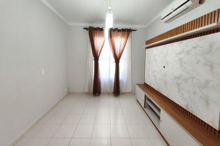 Casa de condomínio à venda com 89m², 3 quartos e 2 vagasSala