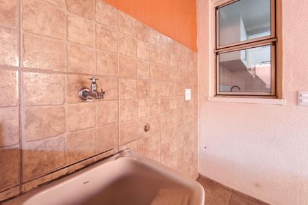 Casa de condomínio à venda com 89m², 3 quartos e 2 vagasÁrea de Serviço