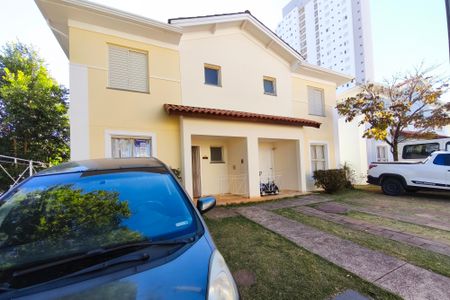 Casa de condomínio à venda com 89m², 3 quartos e 2 vagasGaragem 