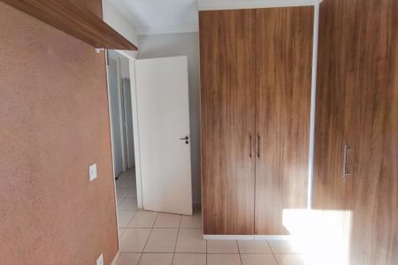 Casa de condomínio à venda com 89m², 3 quartos e 2 vagasQuarto 2