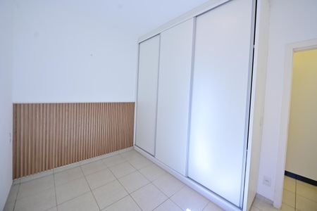 Casa de condomínio para alugar com 230m², 4 quartos e 4 vagasSuíte 2