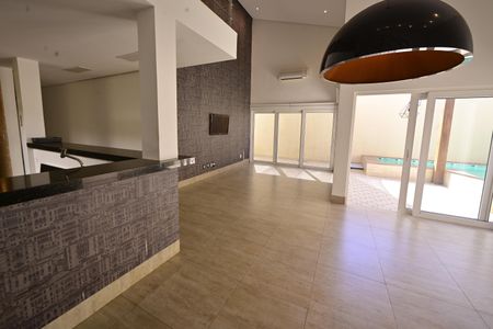 Casa de condomínio para alugar com 230m², 4 quartos e 4 vagasSala 