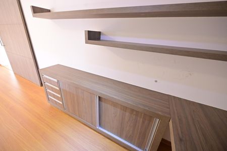 Casa de condomínio para alugar com 230m², 4 quartos e 4 vagasQuarto