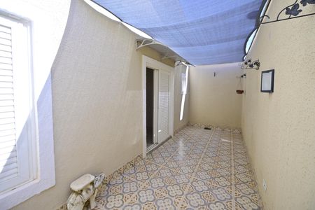 Casa de condomínio para alugar com 230m², 4 quartos e 4 vagasVaranda da Suíte 1